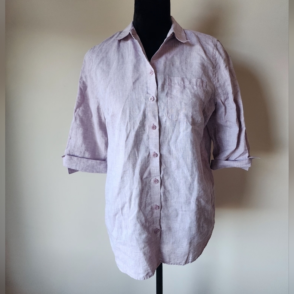 Chico's No Iron Light Purple  100% Linen Shirt Size M.